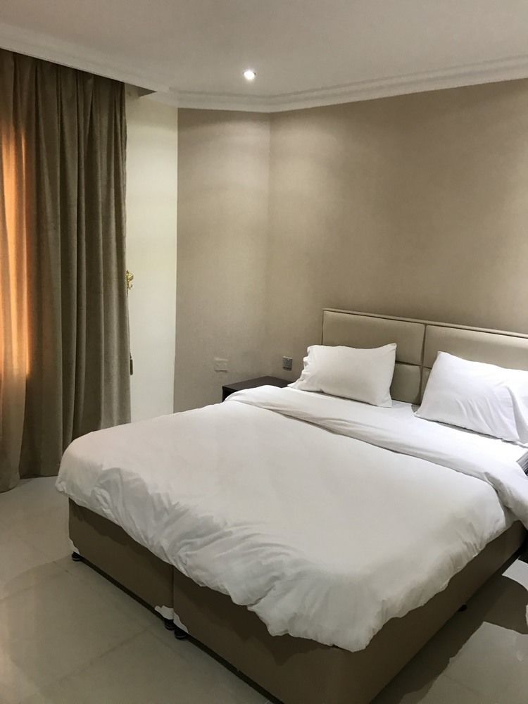 Al Muhanna Plaza Salmiya Old Souk 科威特 外观 照片