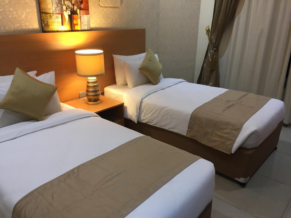 Al Muhanna Plaza Salmiya Old Souk 科威特 外观 照片